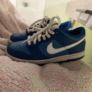Nike Dunks Size 4.5